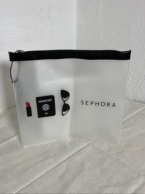 Sephora Clear Cosmetic Travel Pouch Bag w/Black Trim NWT
